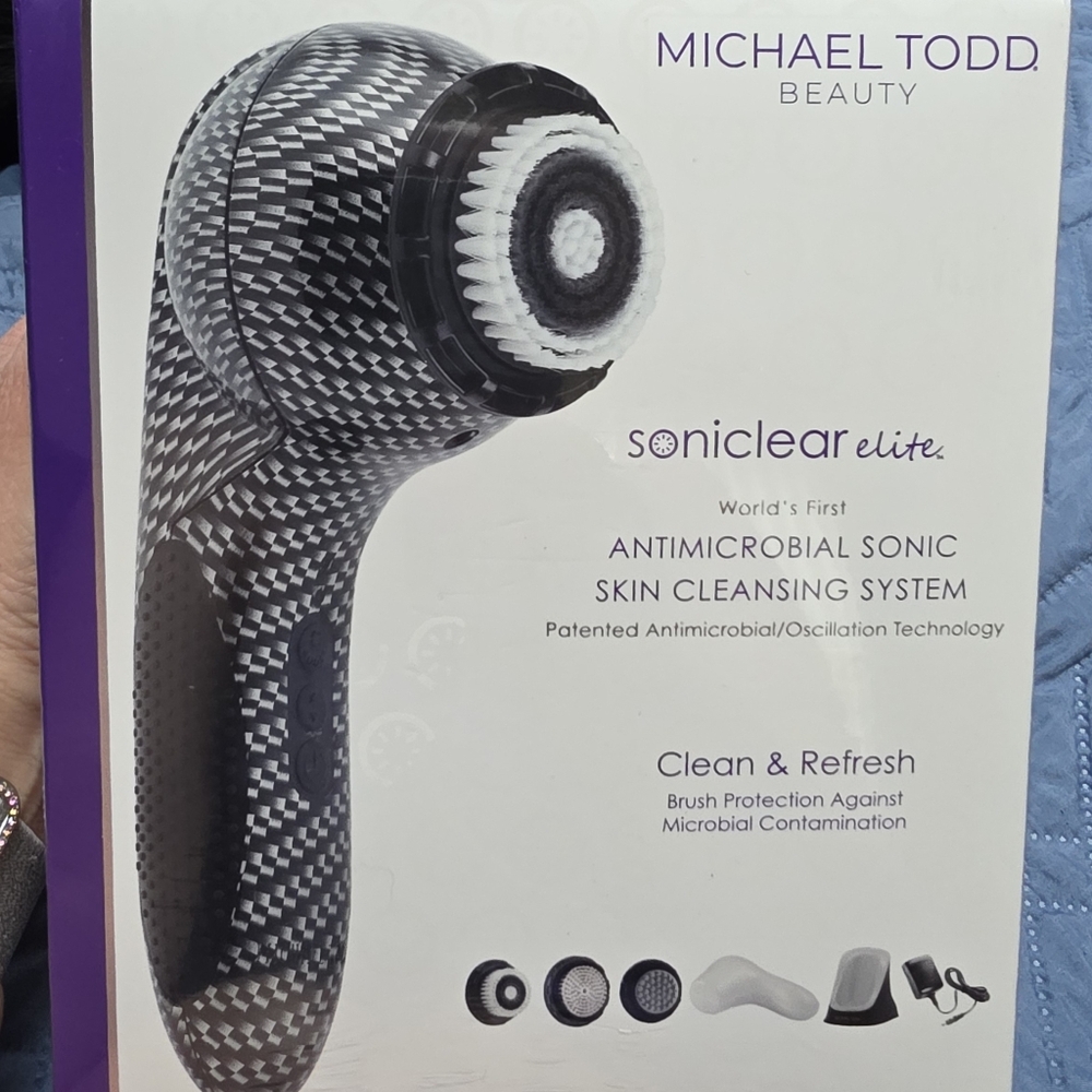 NEW IN BOX!        Soniclear Elite Sonic Cleansing System